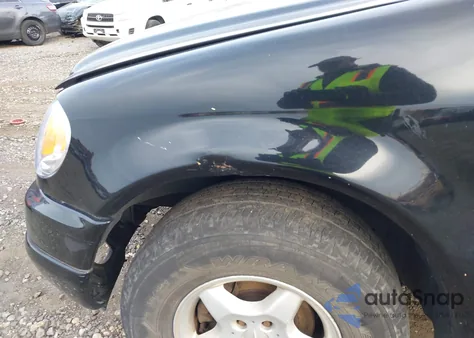 2000 Mercedes-Benz Ml 320 z USA, uszkodzony, nr VIN 4JGAB54EXYA213444